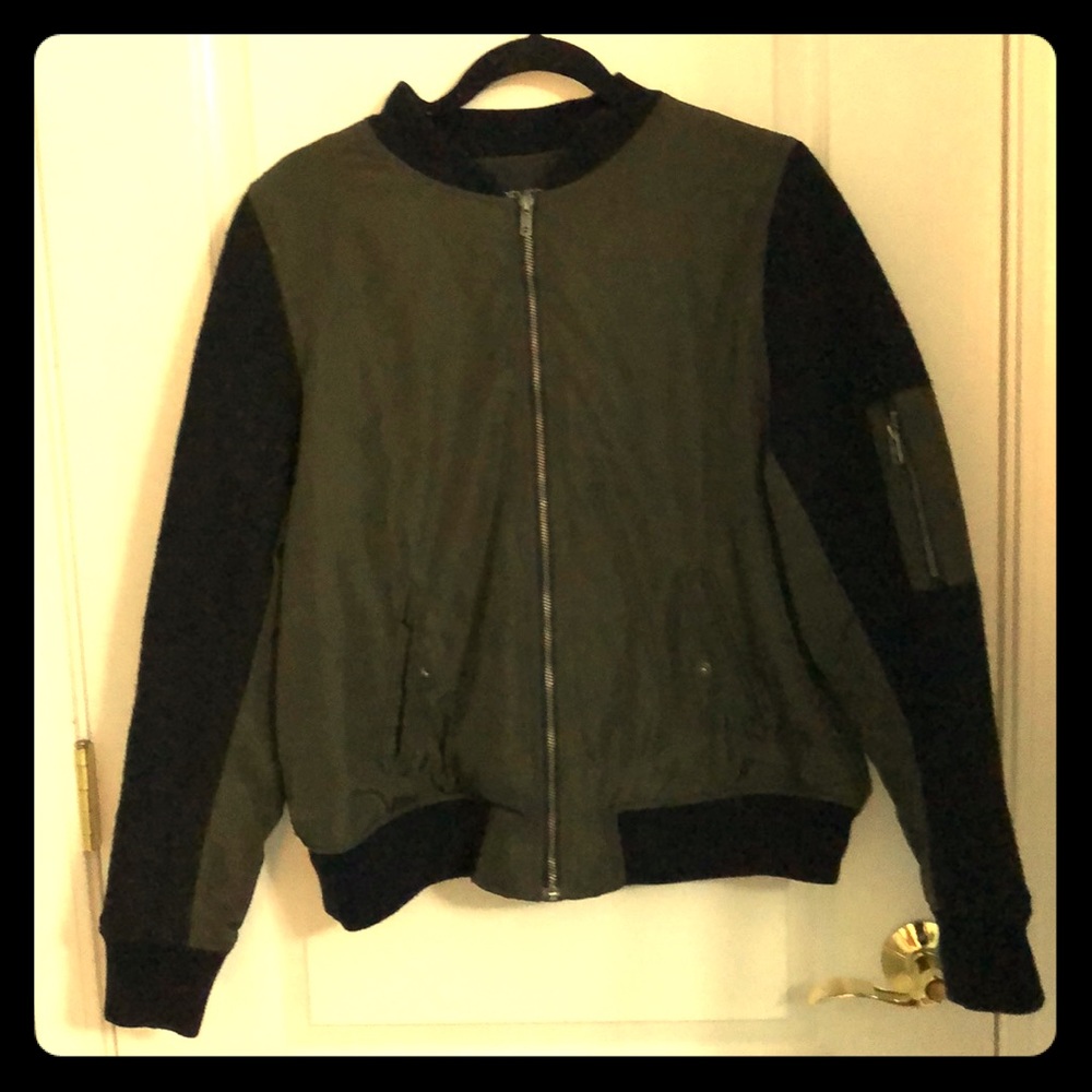 Bomber jacket